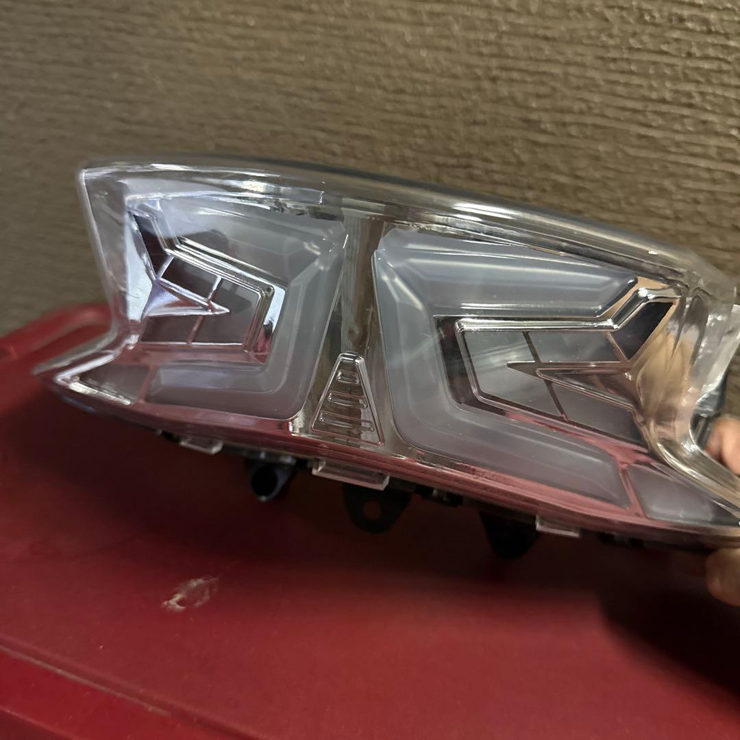 PCX JF56クリアテールランプ LED 稀少