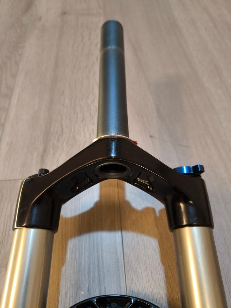 【名機・軽量】RockShox Reba SL Dual Air 26インチ