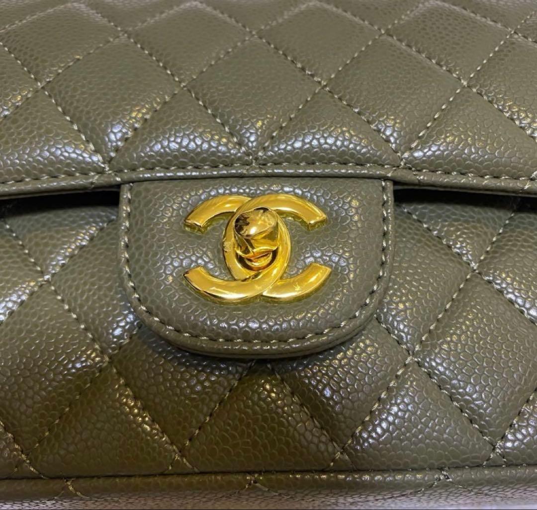 CHANEL チェーンバッグ　マトラッセ　グリーン　ノベルティ