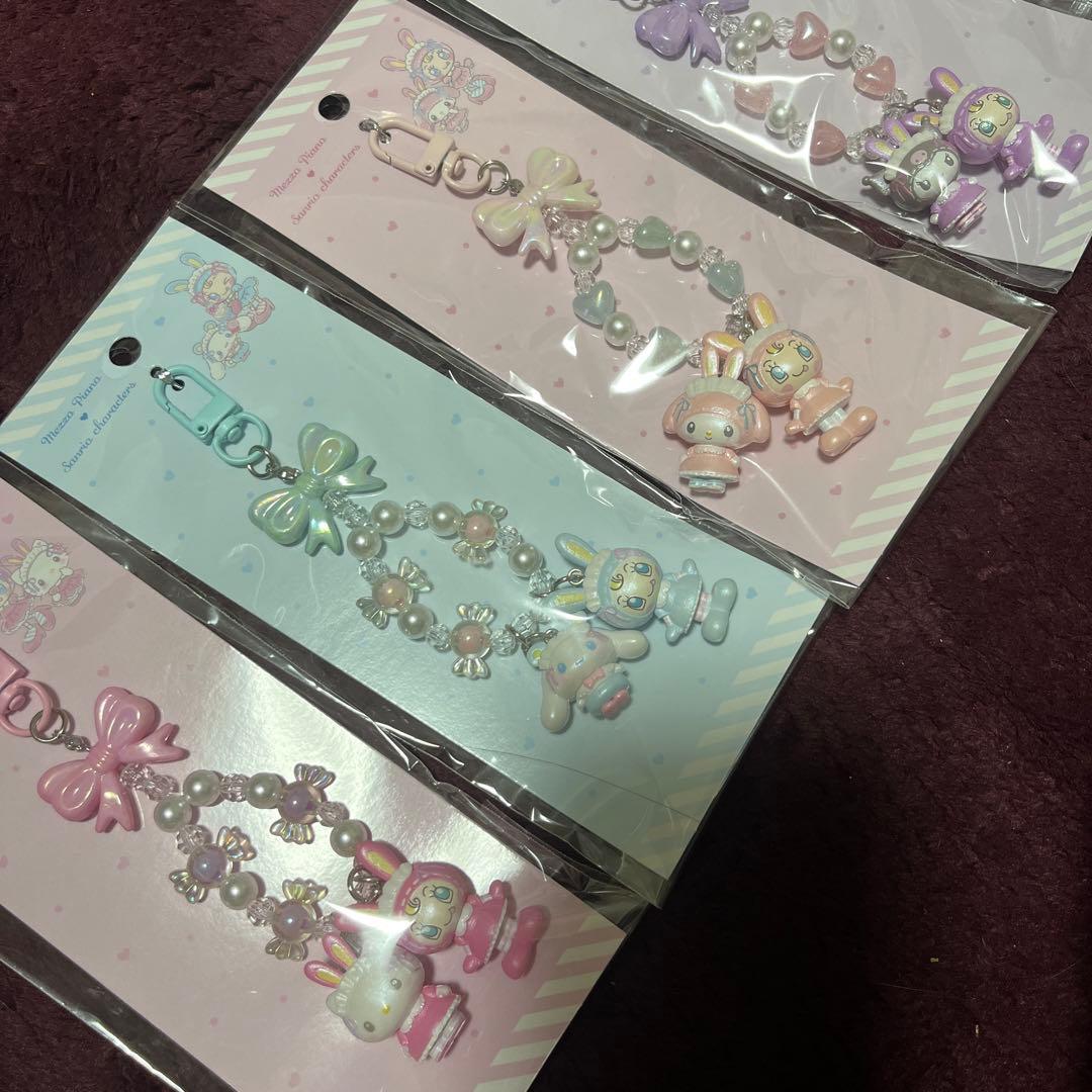 サンリオ　ベリエちゃん　コラボ　キーホルダー　新品　未使用