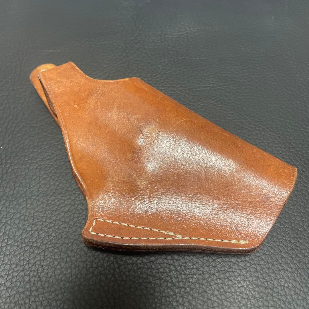 ブラウンレザー ホルスター スナップ付き
