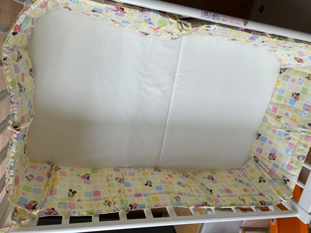 石崎家具　スリーピー　エリーゼ　ホワイト⭐️ベッドガード布団、バウンサー、沐浴槽付