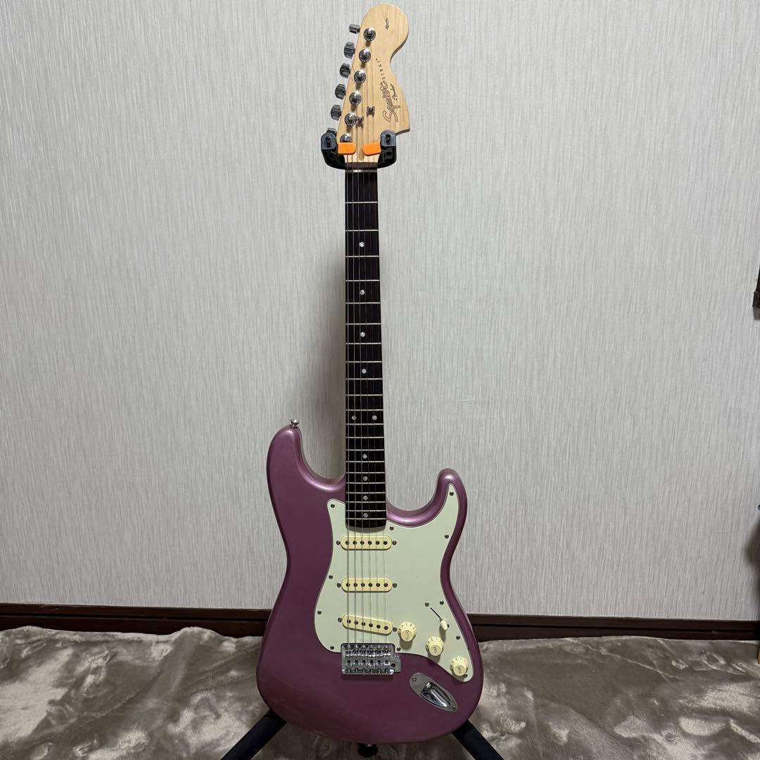 h*4様 Squier Affinity Stratocaster 色:バーガン