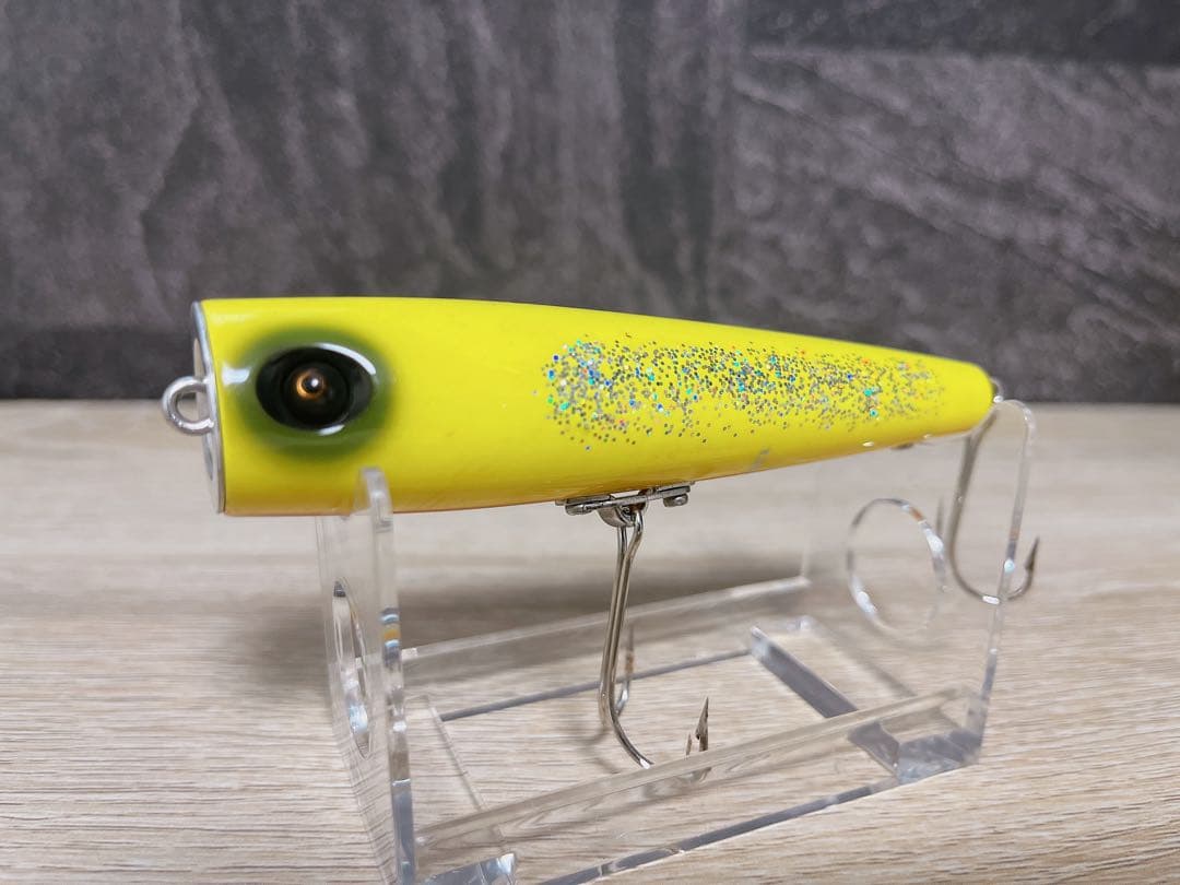 ニンナ　モハべ