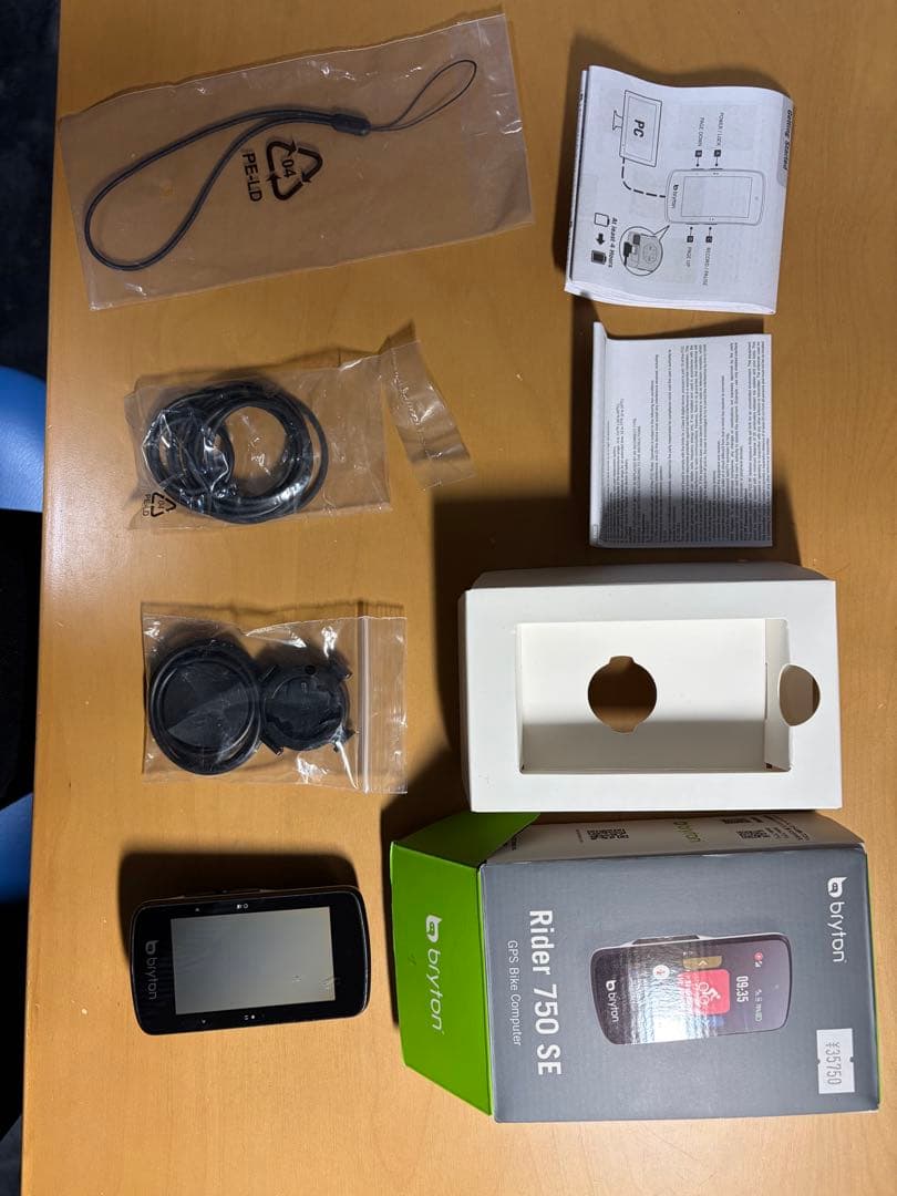 Bryton Rider 750 SE GPSバイクコンピューター マウント付き