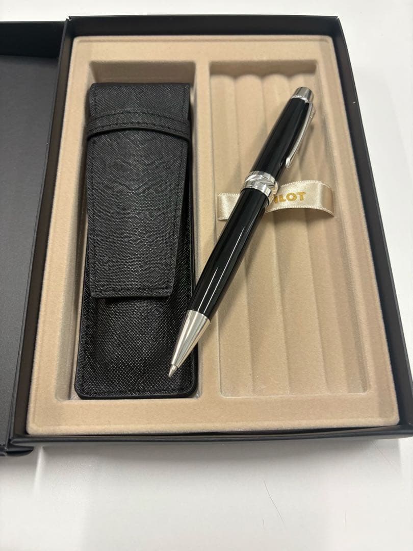 PILOT 黒 ボールペン ケース付き