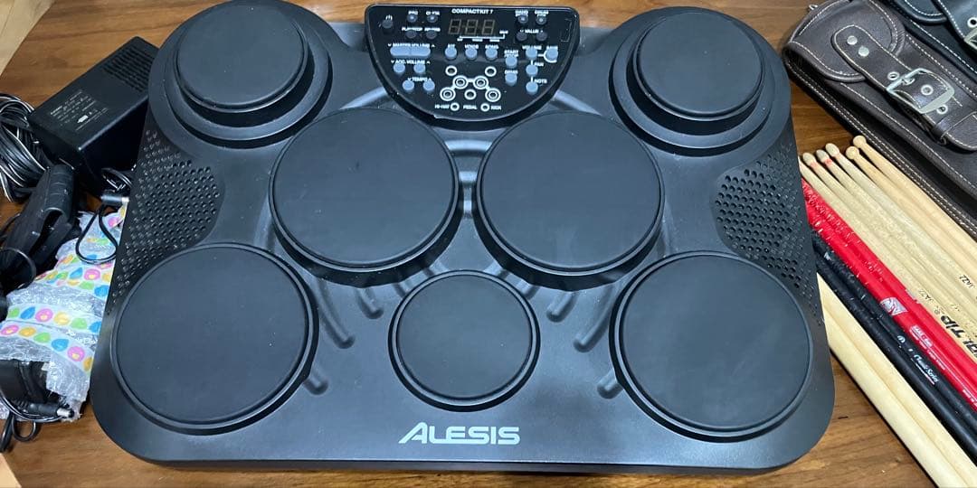 ALESIS 電子ドラム 7パッド フットペダル2個