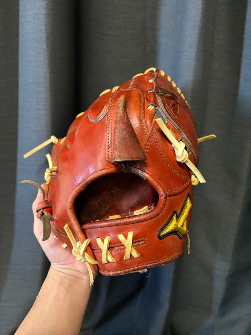 ミズノプロ 硬式オーダー投手用グローブ 良型‼️ 即戦力‼️ 耕作印あり