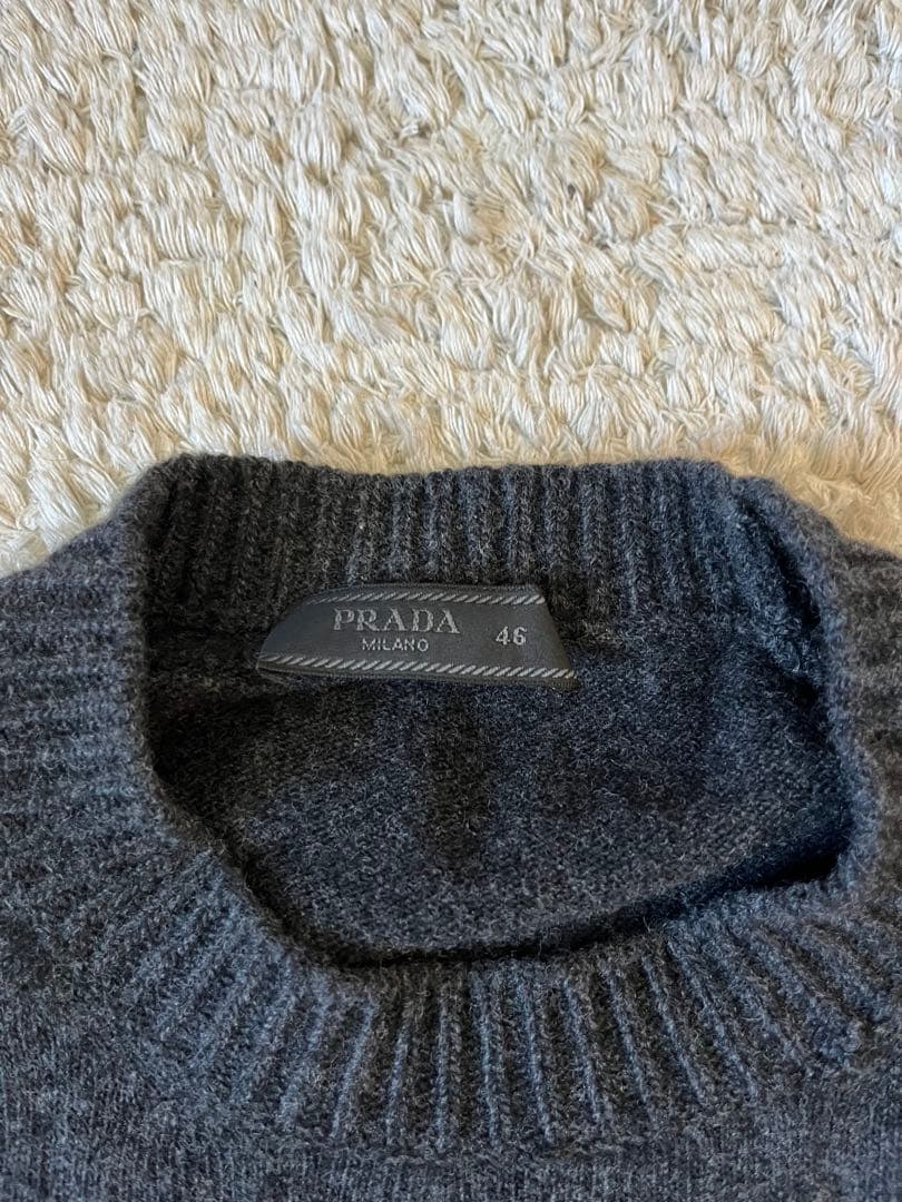 i*a様 プラダ エルボーパッチセーター チャコールグレー 首周り補修有り