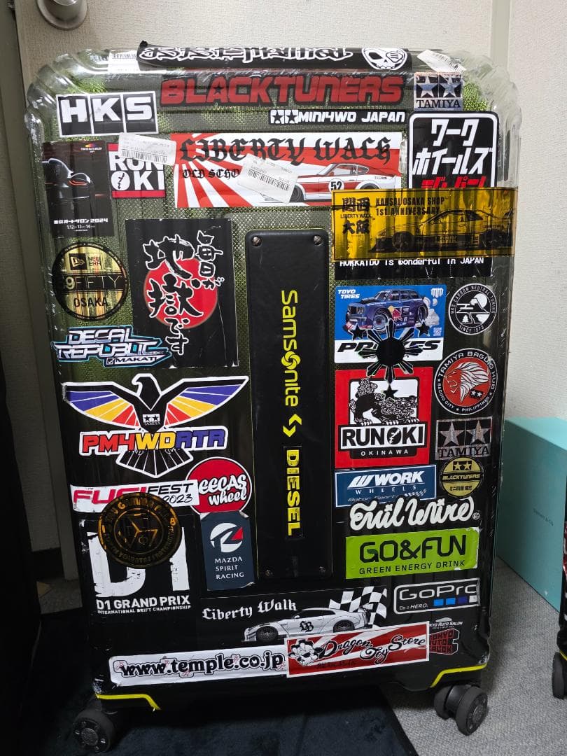 サムソナイト | ネオパルス×ディーゼル スピナー75 Black/Yellow