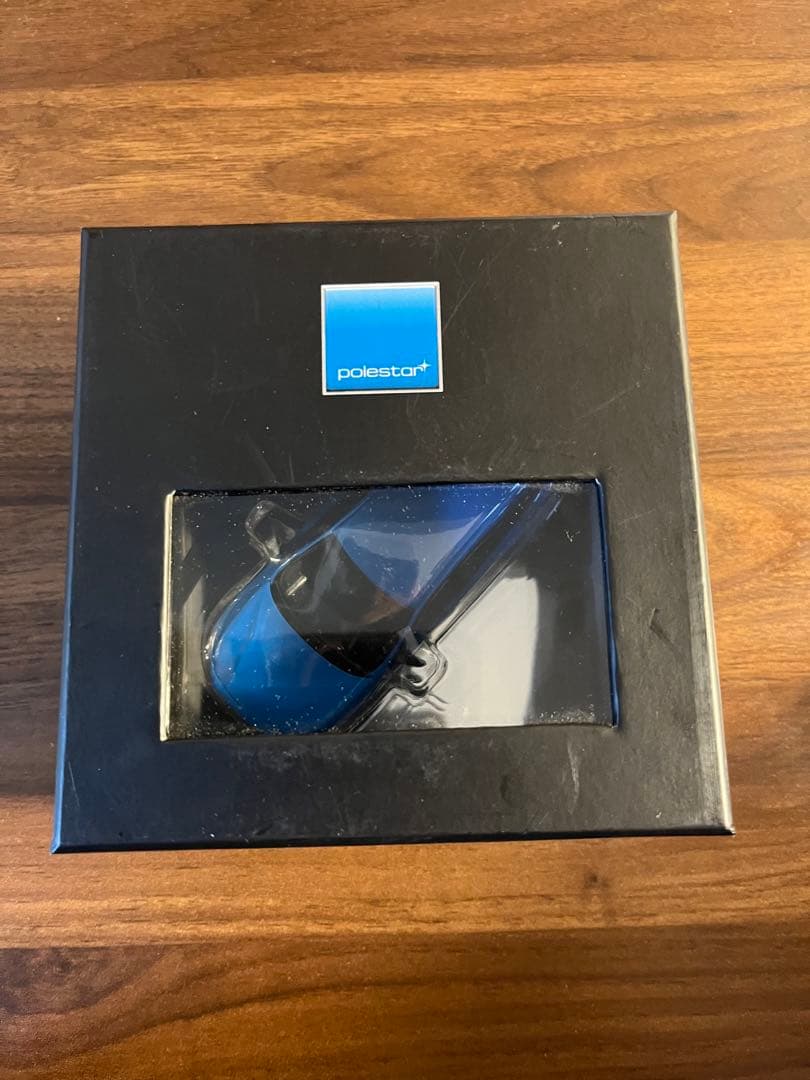 自動車 polestar VOLVO V60 1:43