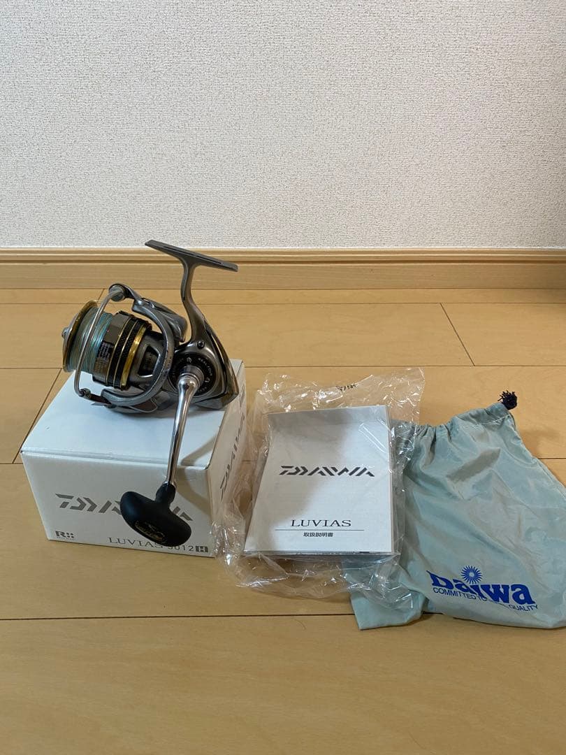 リール DAIWA LUVIAS 3012H