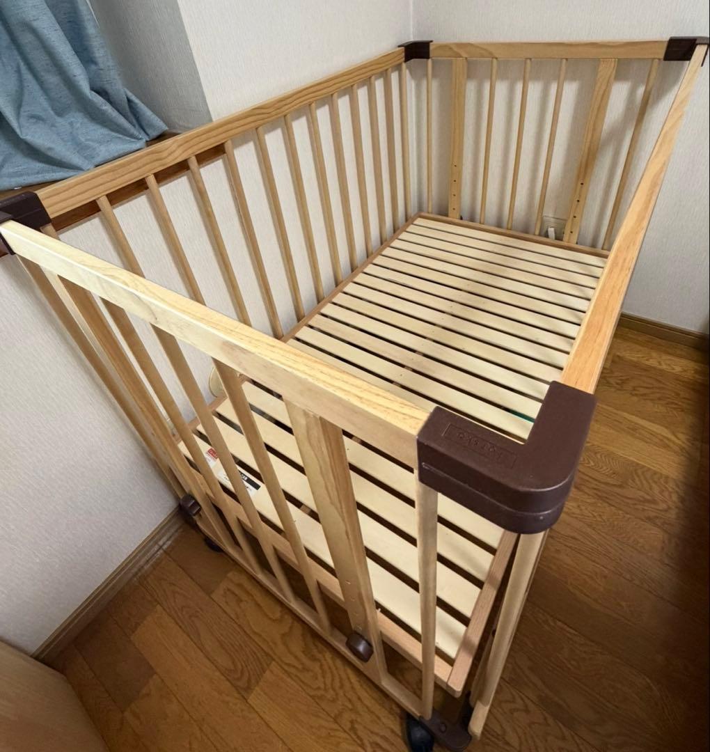 farska 木製ファルスカ 添い寝ベビーベッド　ベッドサイドベッド03