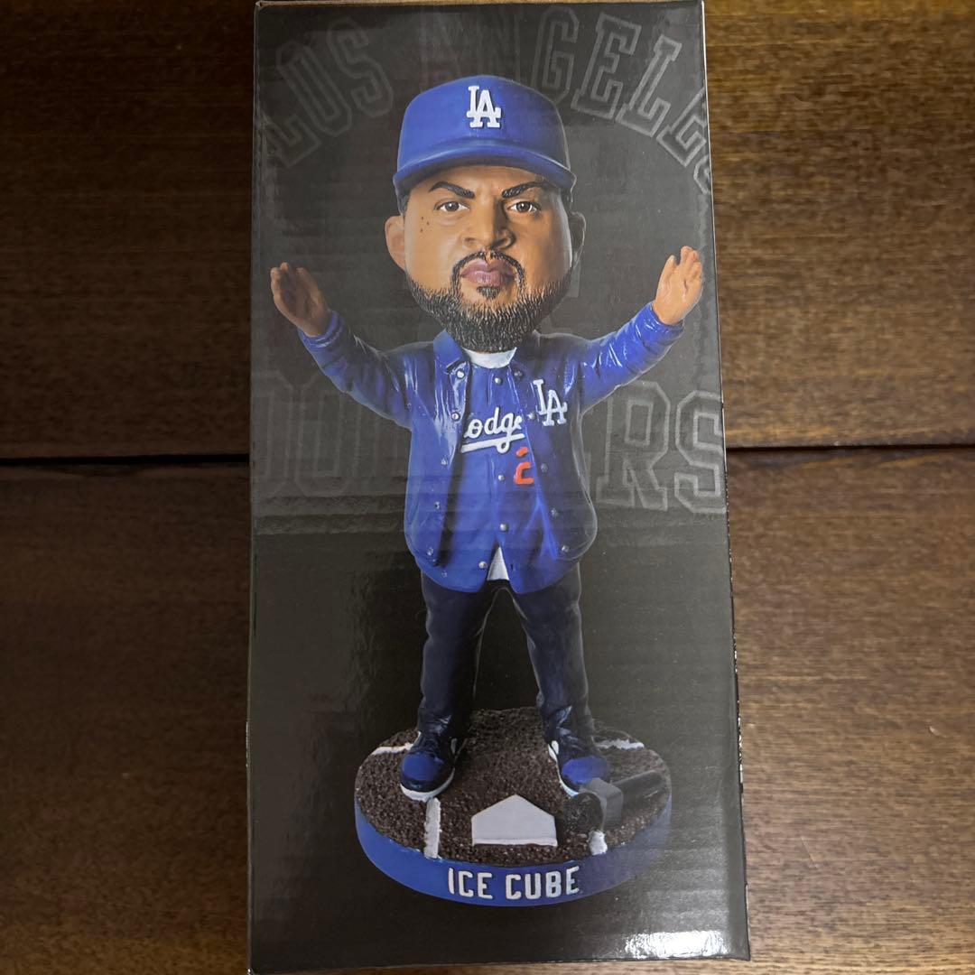 記念グッズ DODGERS Ice Cube Bobblehead