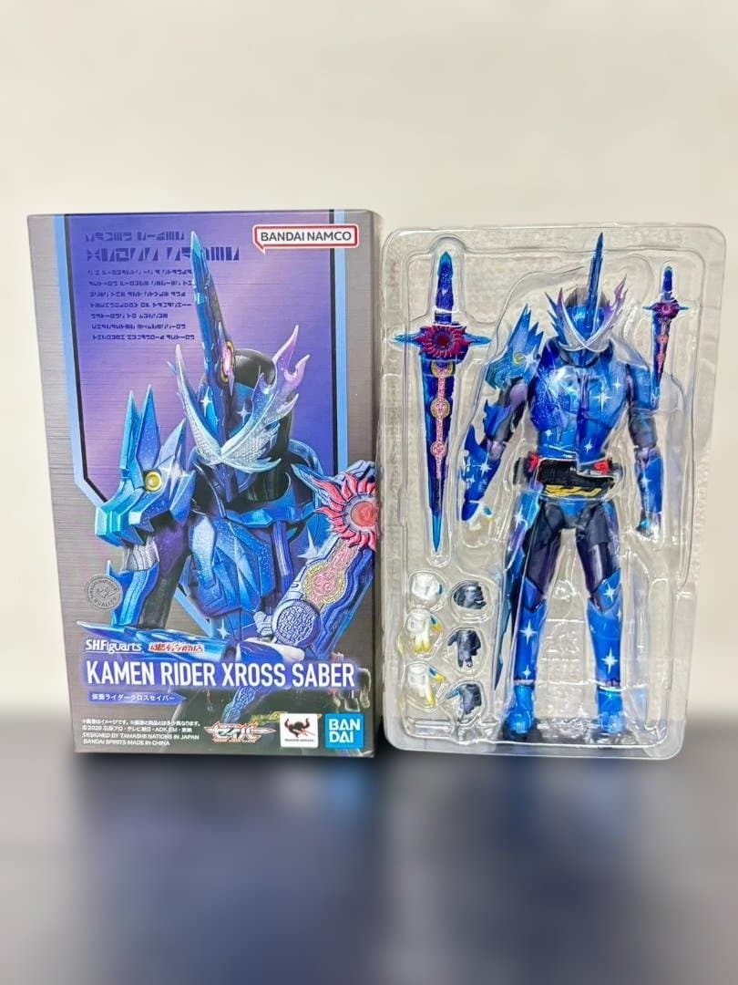 S.H.Figuarts 仮面ライダーセイバー　クロスセイバー　フィギュア