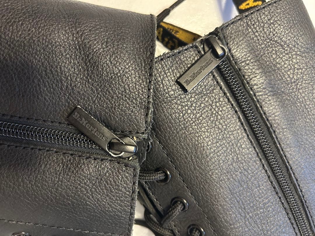 ドクターマーチン 1B60 20ホール UK6