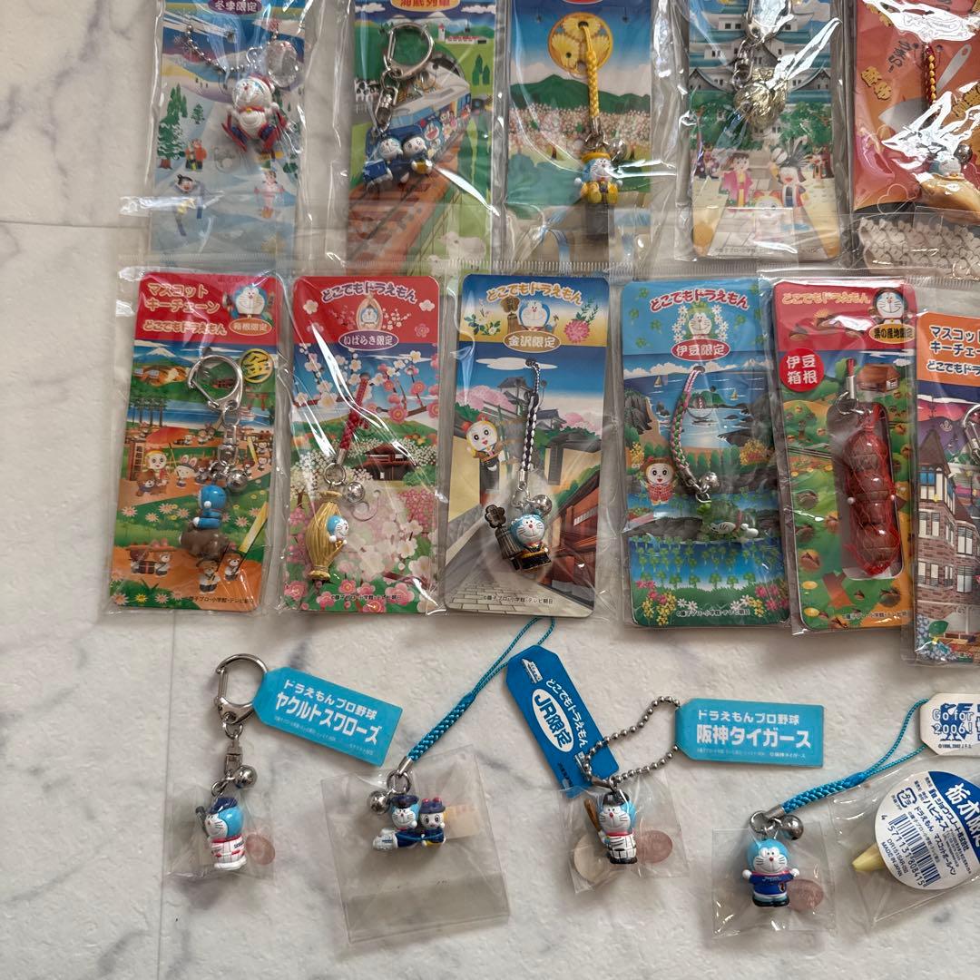 どこでもドラえもん キーホルダー ストラップ ご当地 ボールペン まとめ売り