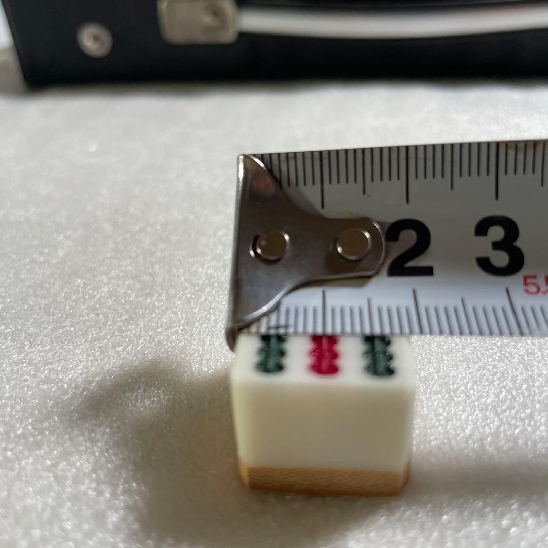 【真贋鑑定済・極上品】手彫り 牛骨 麻雀牌 背竹 時代物 骨牌 アンティーク