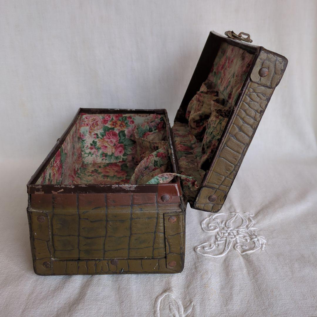 フランスアンティーク ミニトランク バラ