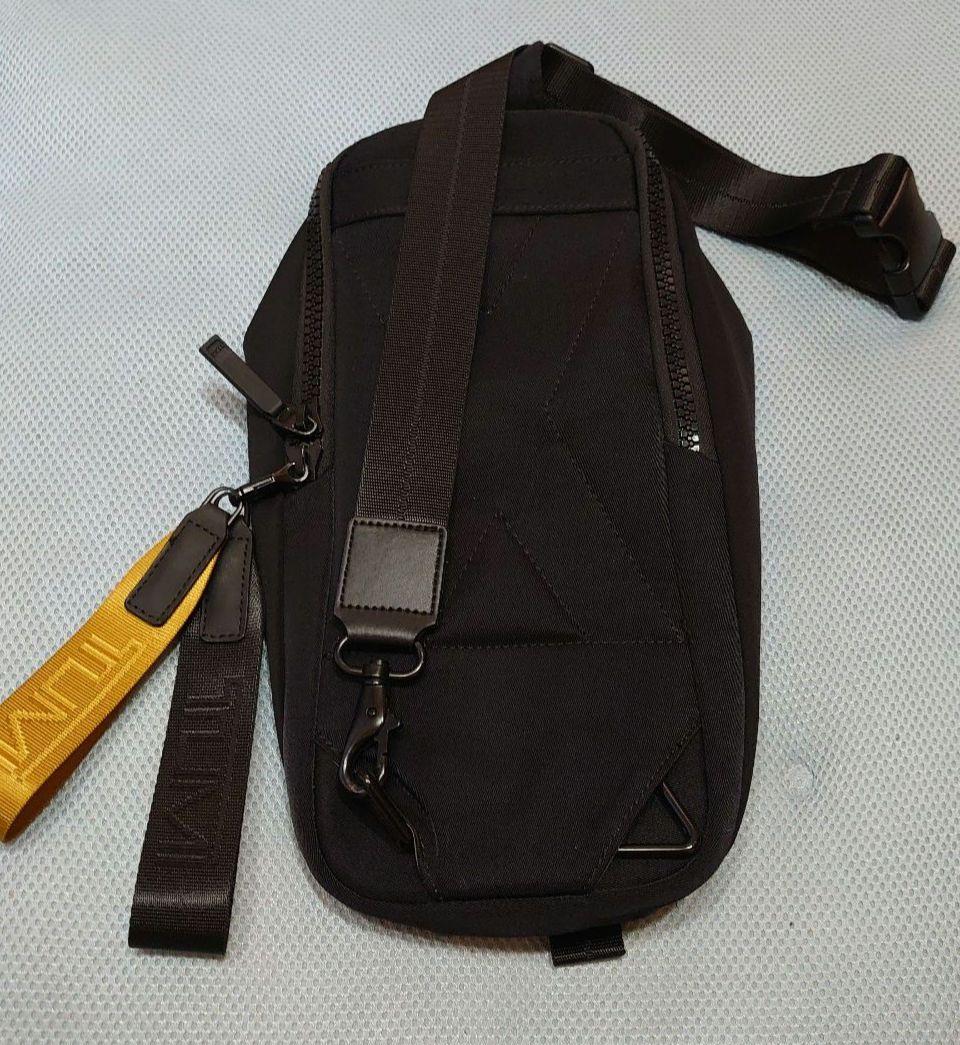 TUMI ボーズマン スリング