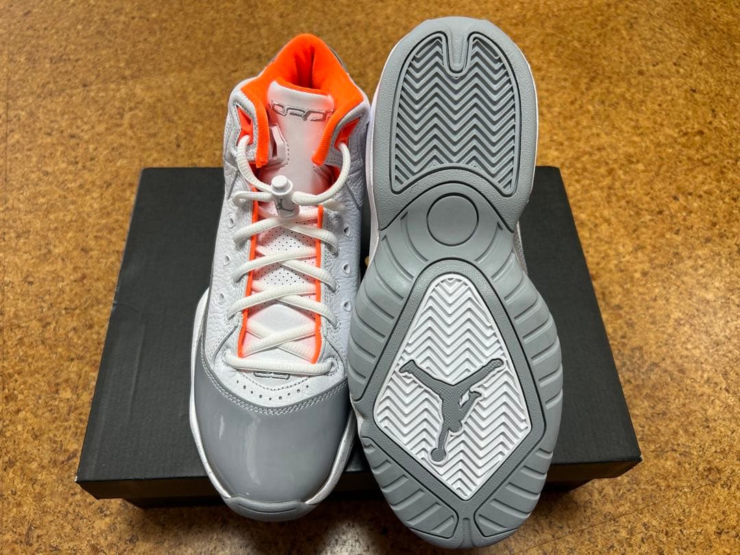 送料込み！新品！NIKEナイキ　JORDAN B'LOYAL サイズ26.5cm