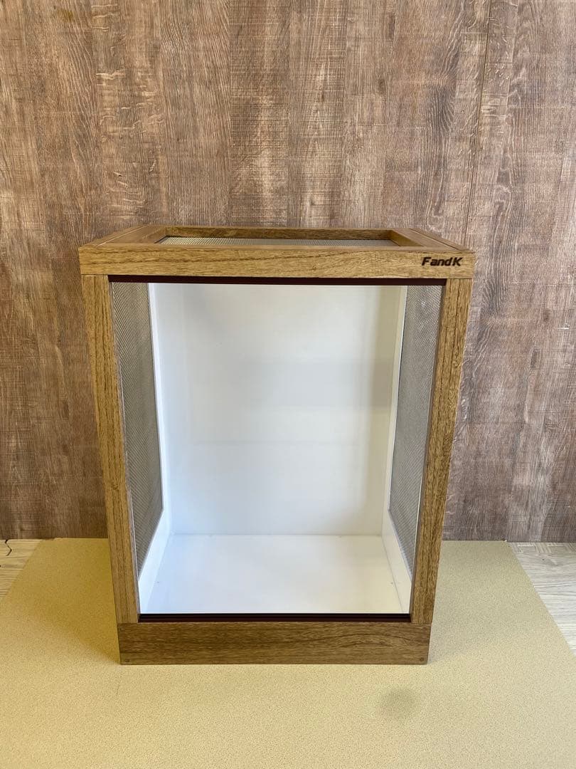 ＦandＫ爬虫類木製ケージ　カメレオン仕様