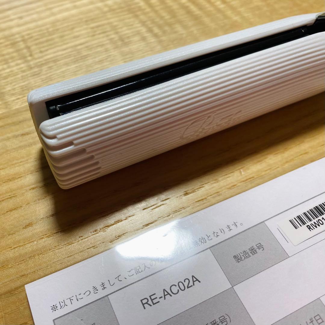 【美品 動作確認済】refa ストレートアイロン RE-AC02A