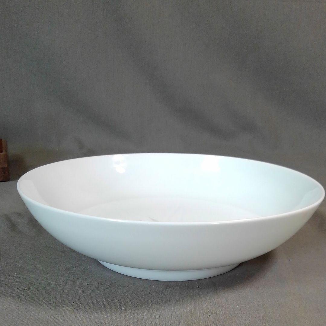 井上萬二作白磁彫深皿