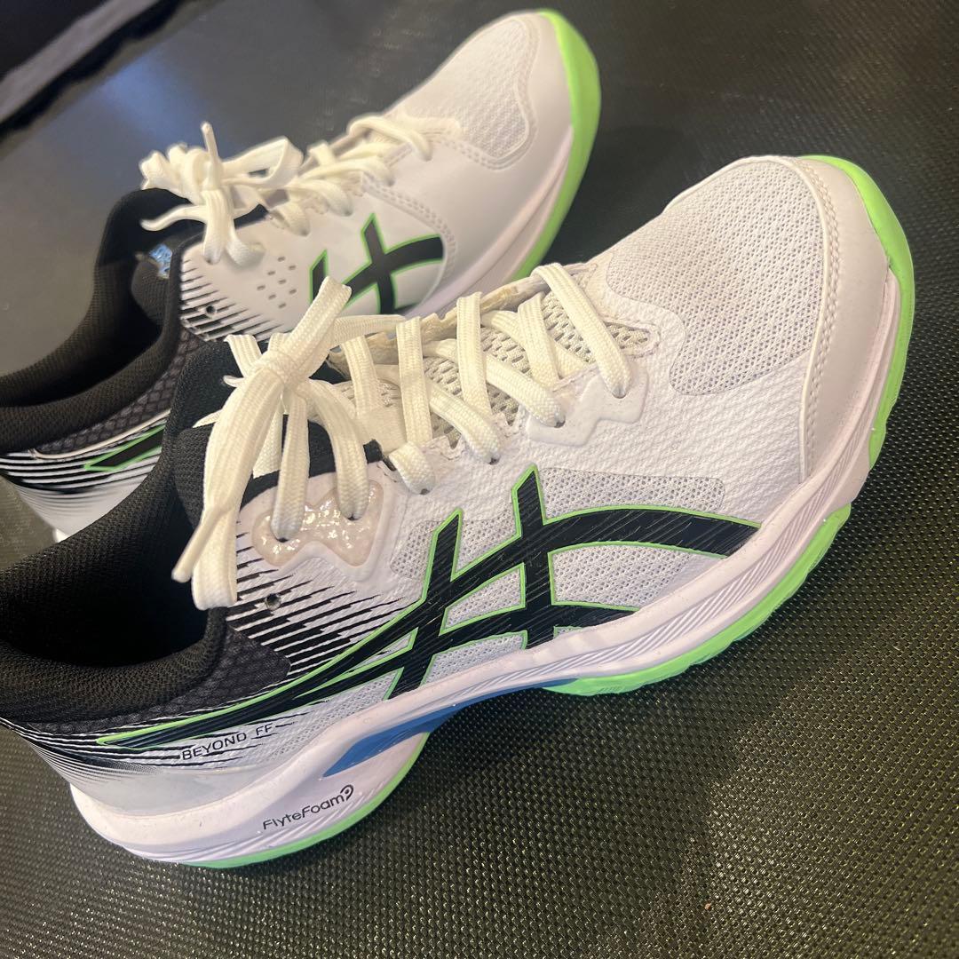 週末最終セール⭐︎ASICS 室内シューズ BEYOND 25cm 新品未使用