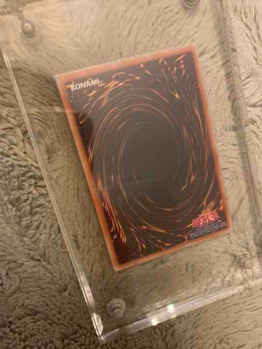 No.135遊戯王良品赤艶真紅眼の黒竜レリーフ301-056レッドアイズ