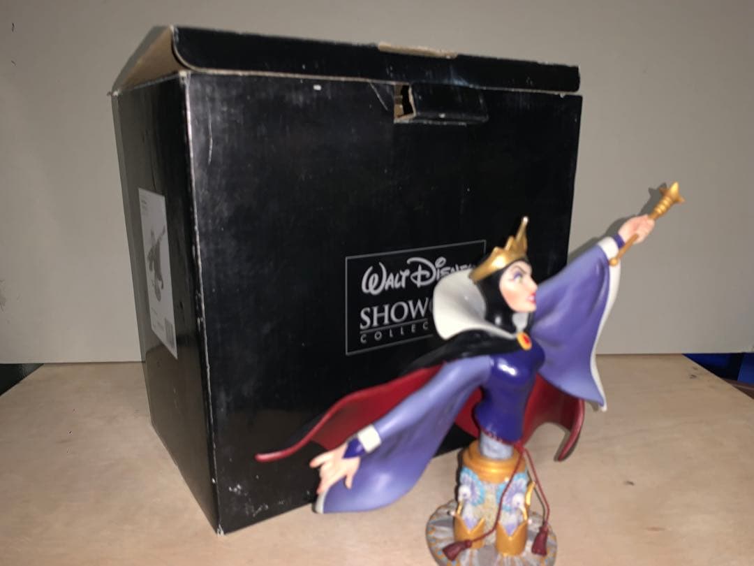 ディズニー グランド・ジェスター スタジオ 白雪姫 女王（魔女） bust レア