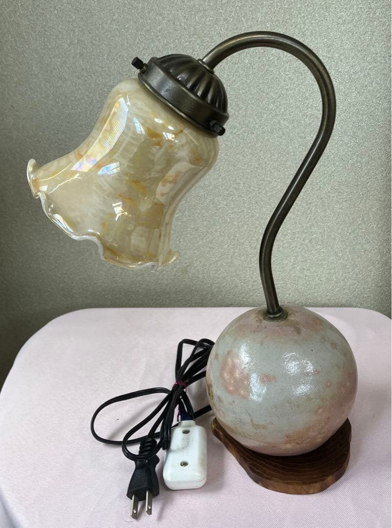 アンティークテーブルライト　レトロ　台座 萩焼 レトロ