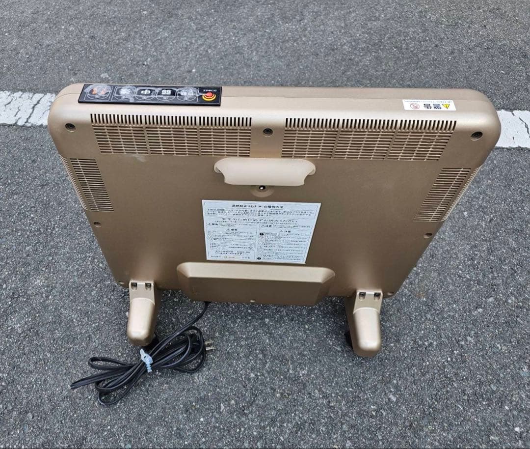 箱付き サンルミエ、エクセラ7 遠赤外線ヒーター