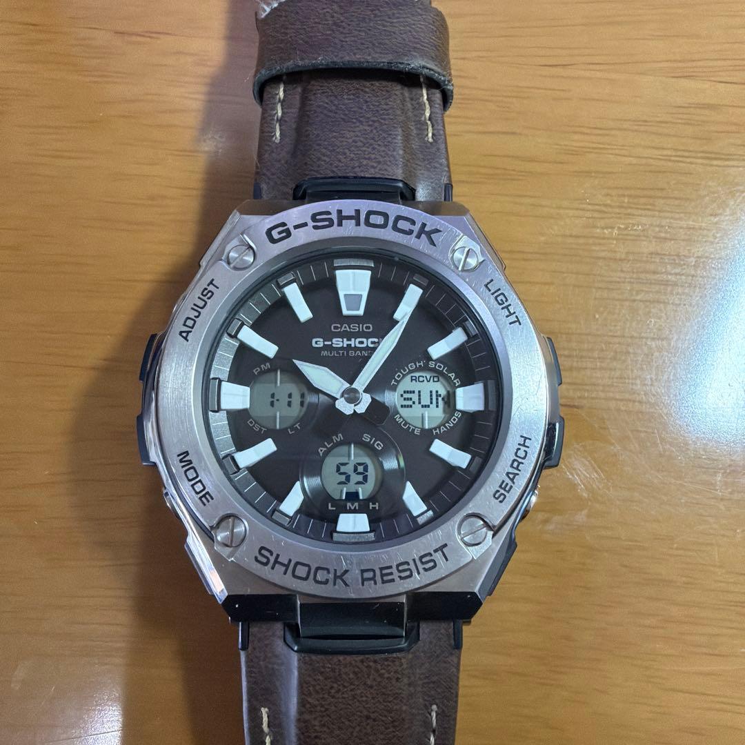 G-SHOCK gst w130l ソーラー電波メンズ　説明書あり