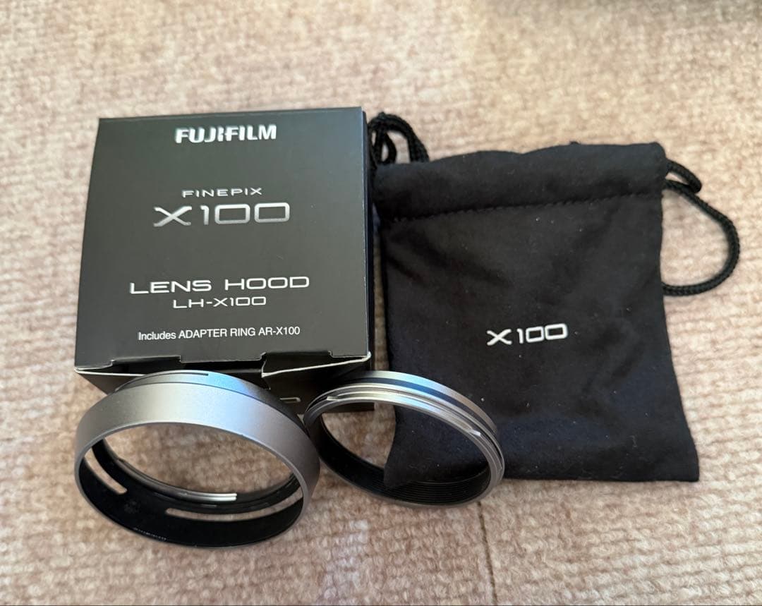 【美品】FUJIFILM X100 初代 レンズフード付 ムック本付 箱付き
