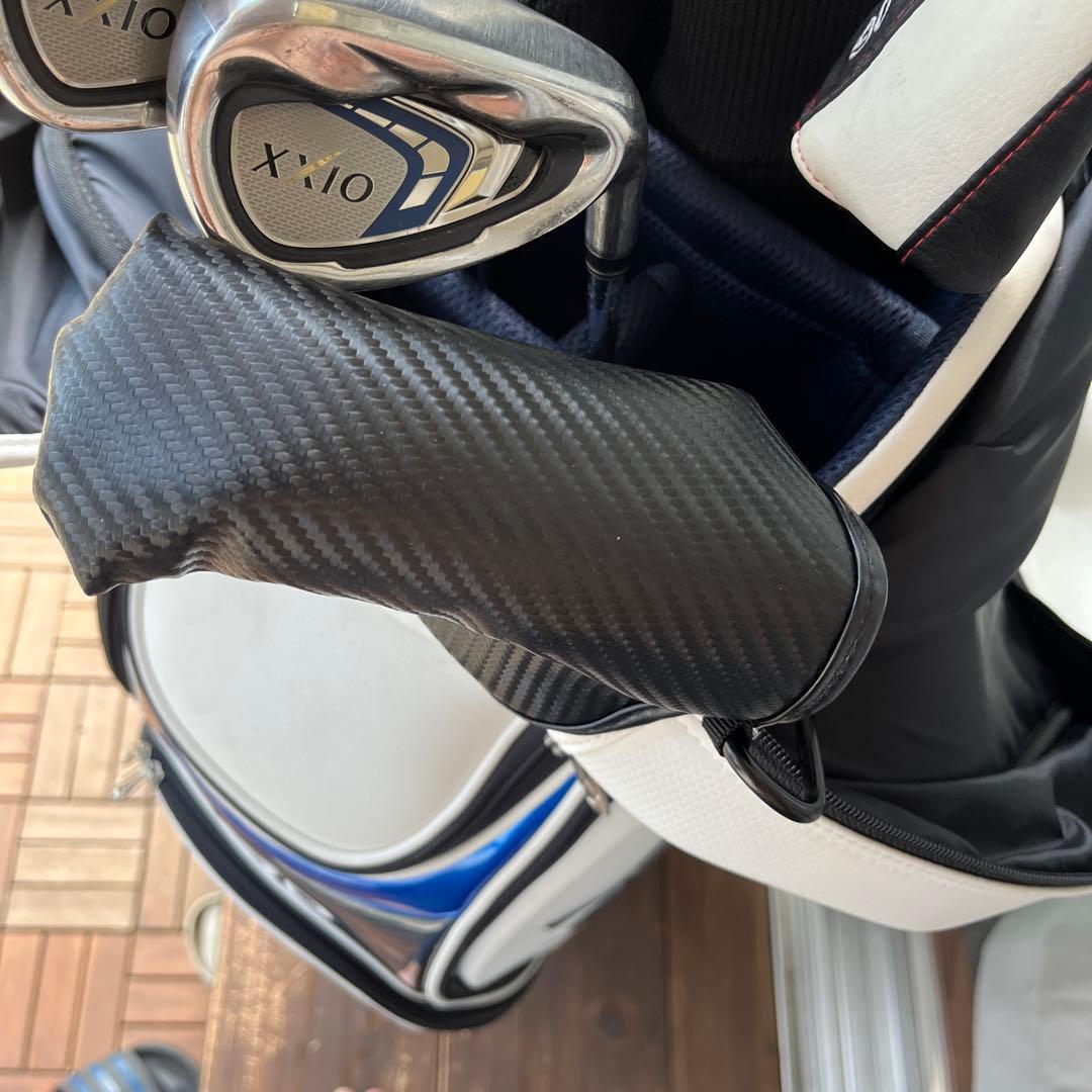 XXIO ゴルフバッグ・キャディバッグ ホワイト/ブルー　クラブセット