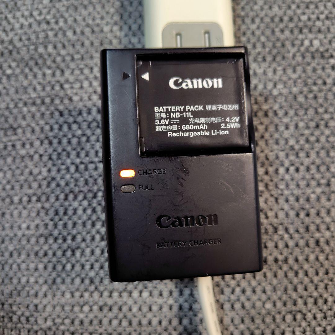 Canon デジカメIXY200　バッテリー、充電器、SDカード付き