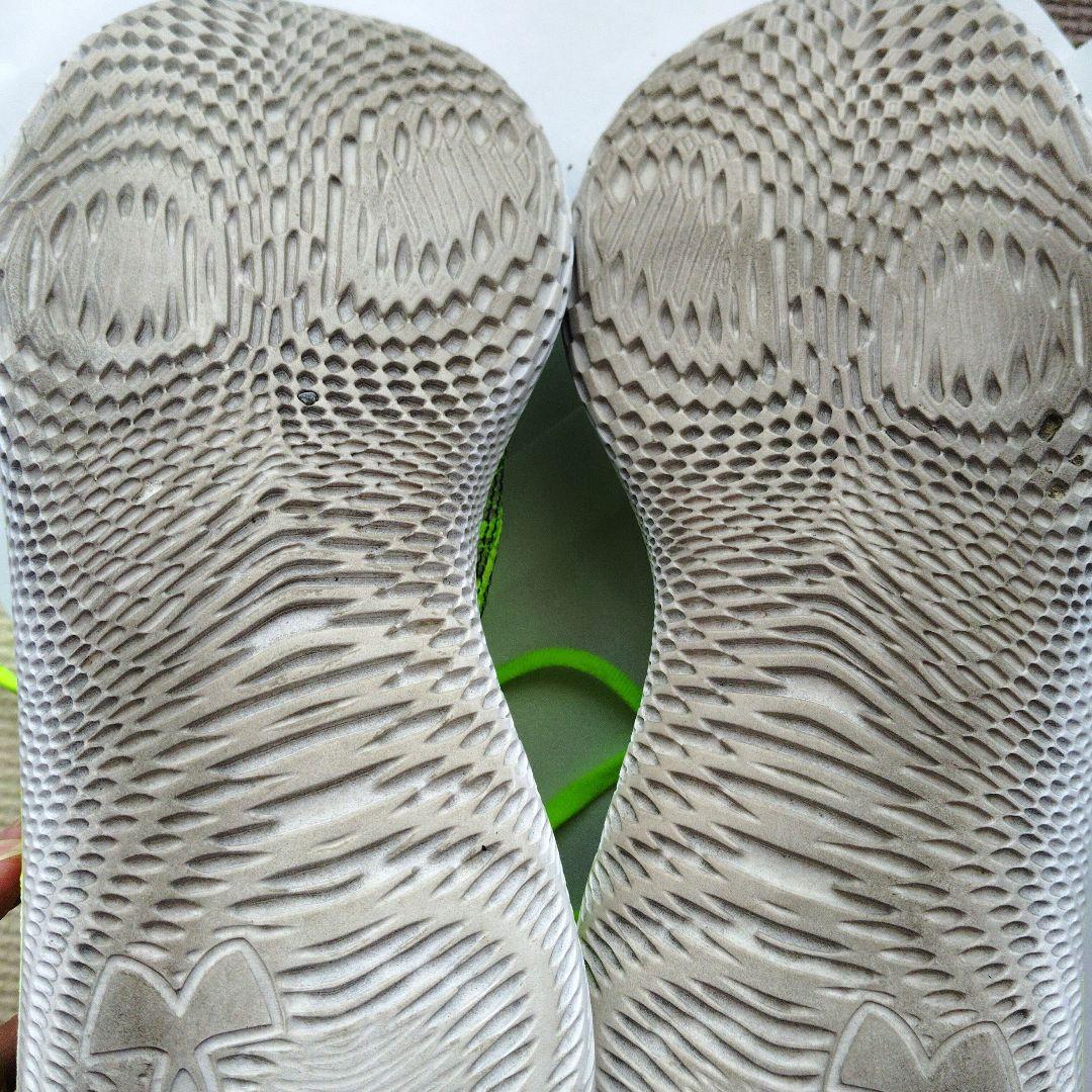 アンダーアーマー　ランニングシューズ　Velociti Wind 2