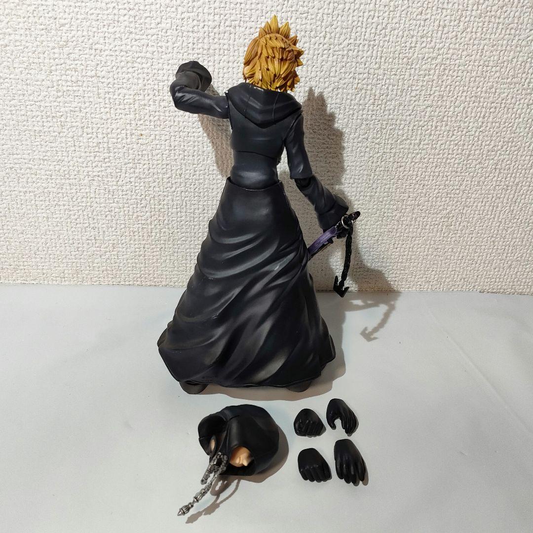 ☆　PLAY ARTS改　キングダムハーツフィギュア　ロクサス　②　☆