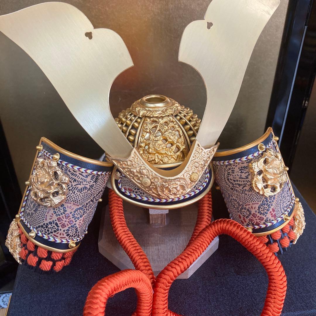 飾兜　純金鍍金銀形　雄山作　五月人形