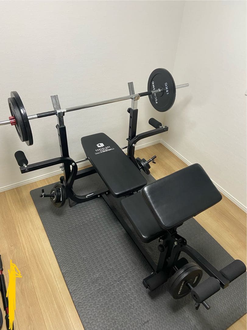 ベンチプレス　筋トレ　ベンチ　ダンベル