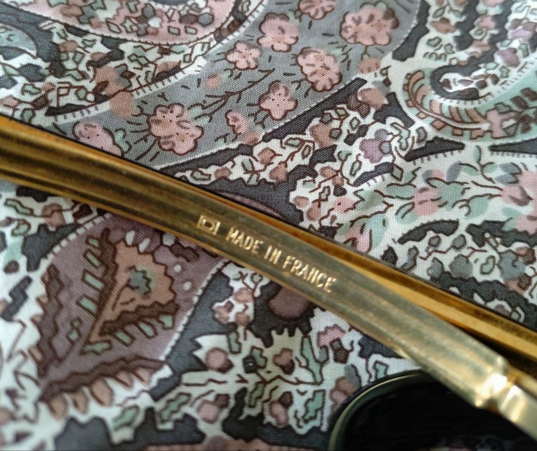 コレットマルーフTHEHAIRBARTOKYO バレッタアッカコンプレックスビズ