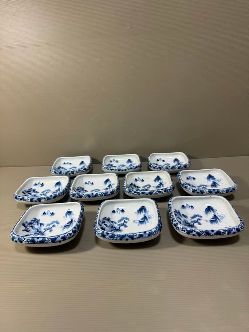 2224 九谷焼　角福　染付山水　中鉢　10客　時代物