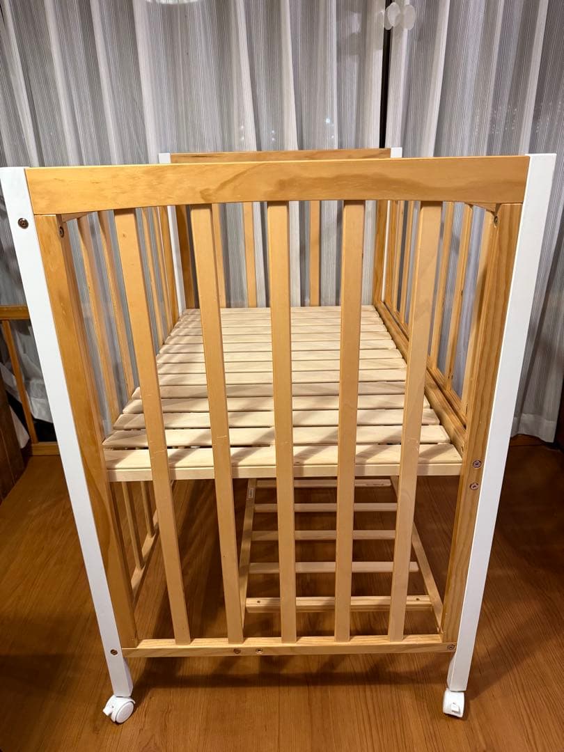 【ヤトミ】ベビーベッドミニ NOSTROハイタイプ　⭐️マットレス+シーツ2枚付き