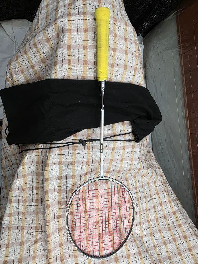 YONEXバドミントンラケット 「カーボネックス20（CARBONEX 20）」