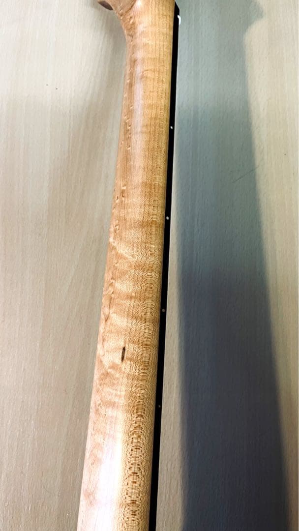 【バーズアイ・虎杢ネック】Galaxy Red風