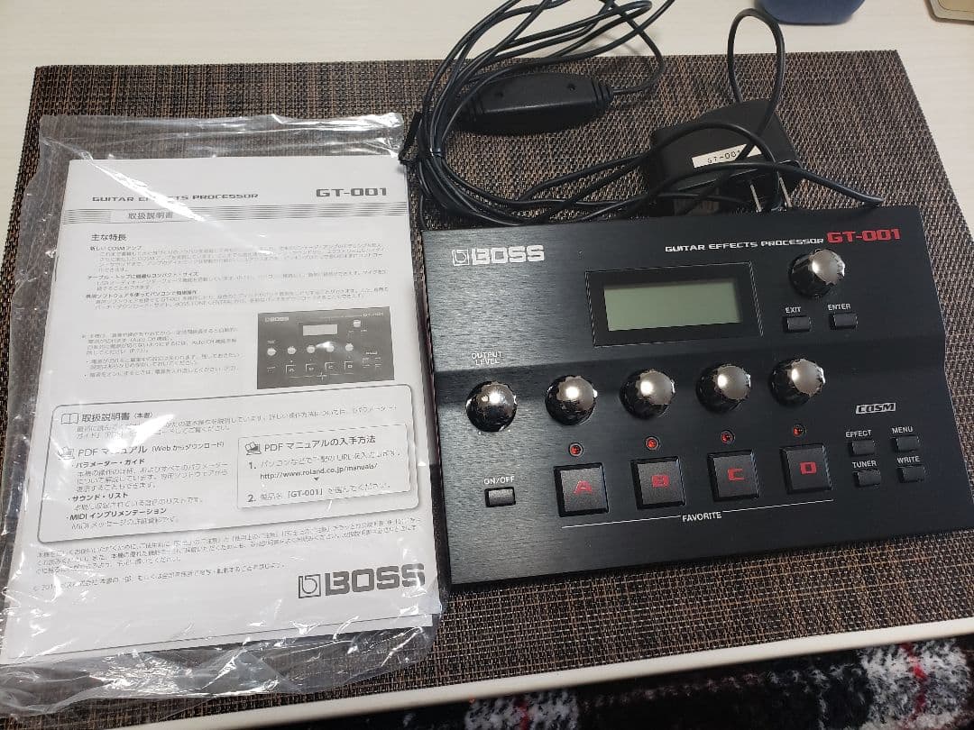BOSS GT-001 ギターエフェクター