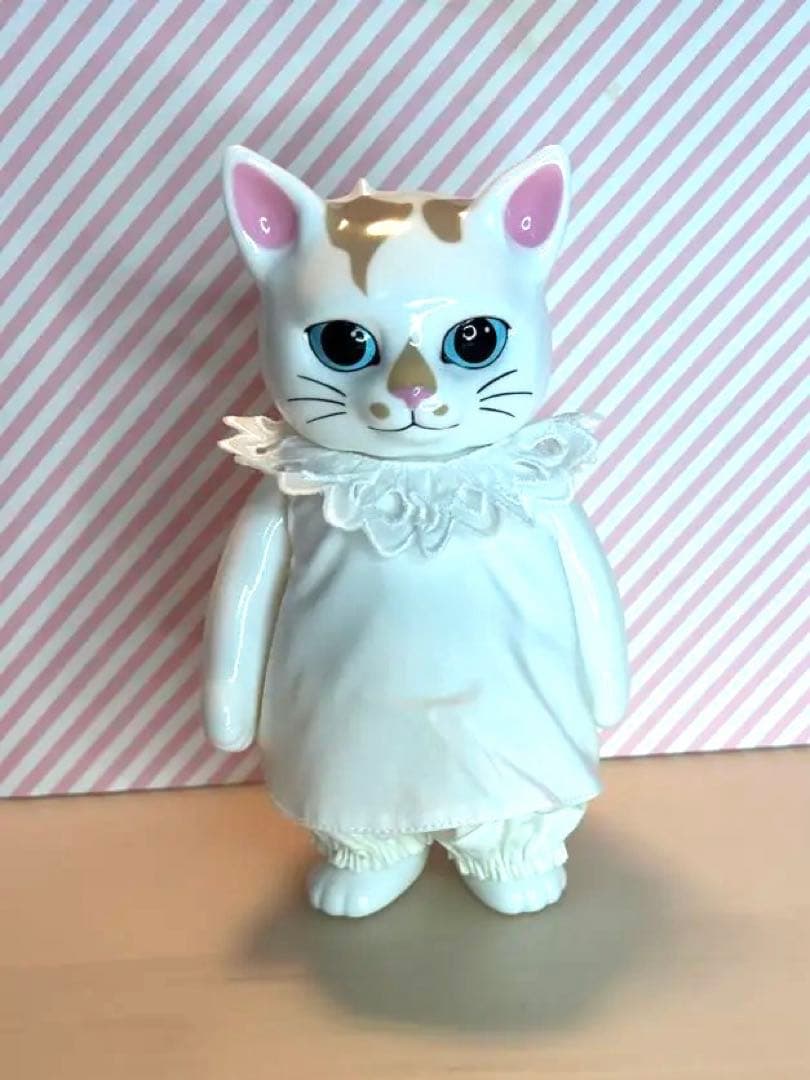 ヒグチユウコ　こはるのお人形&お洋服のセット