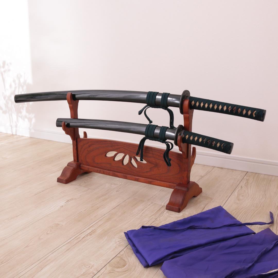 模造刀 日本刀 大小セット 黒柄 木製刀掛け(刀置き)・収納袋セット