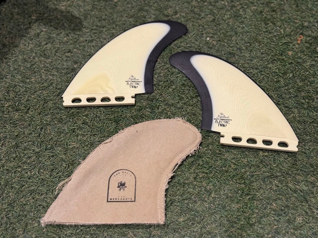 BSTSGRさん THE SALTY MERCHANTS ツインフィン